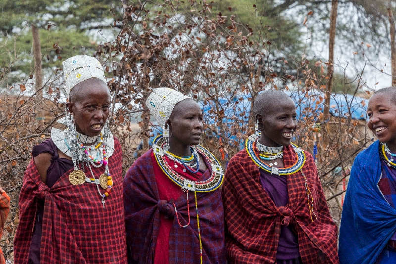 Masai Women_HBA1095.jpg